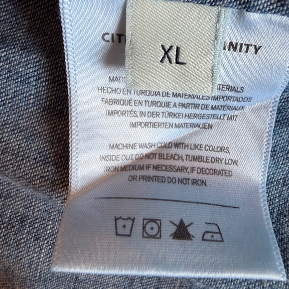 Citizens of Humanity Ambrose Denim Bea Crop Shirt - Picture 3 of 9